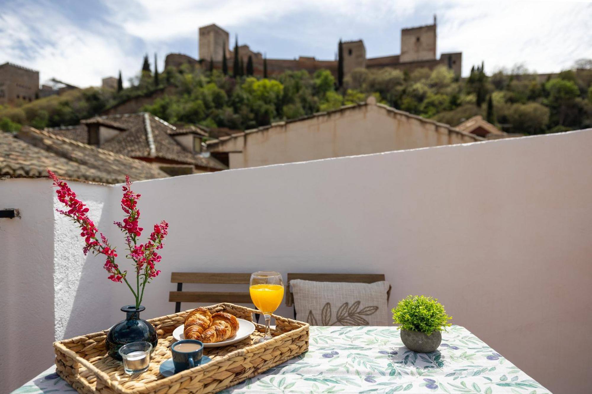 San Pedro Alhambra Views 3br Holiday home Granada